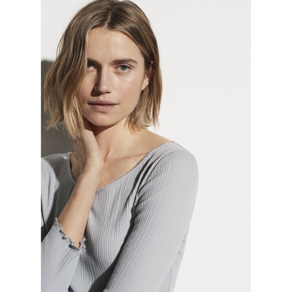 Vince Scoop Neck Ribbed Top Lettuce Edge Size XL New w/Tag - Picture 2 of 9